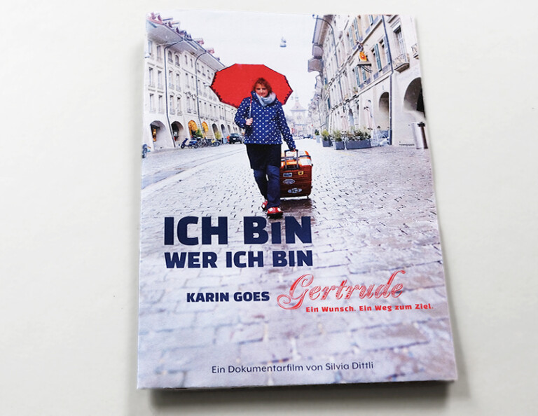 Faltflyer A3 Gönnerwerbung für den Dokumentarfilm Ich bin, wer ich Faltflyer A3 Gönnerwerbung für den Dokumentarfilm Ich bin, wer ich