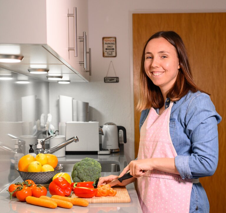 Daniela Business farbig 71 2 768x724